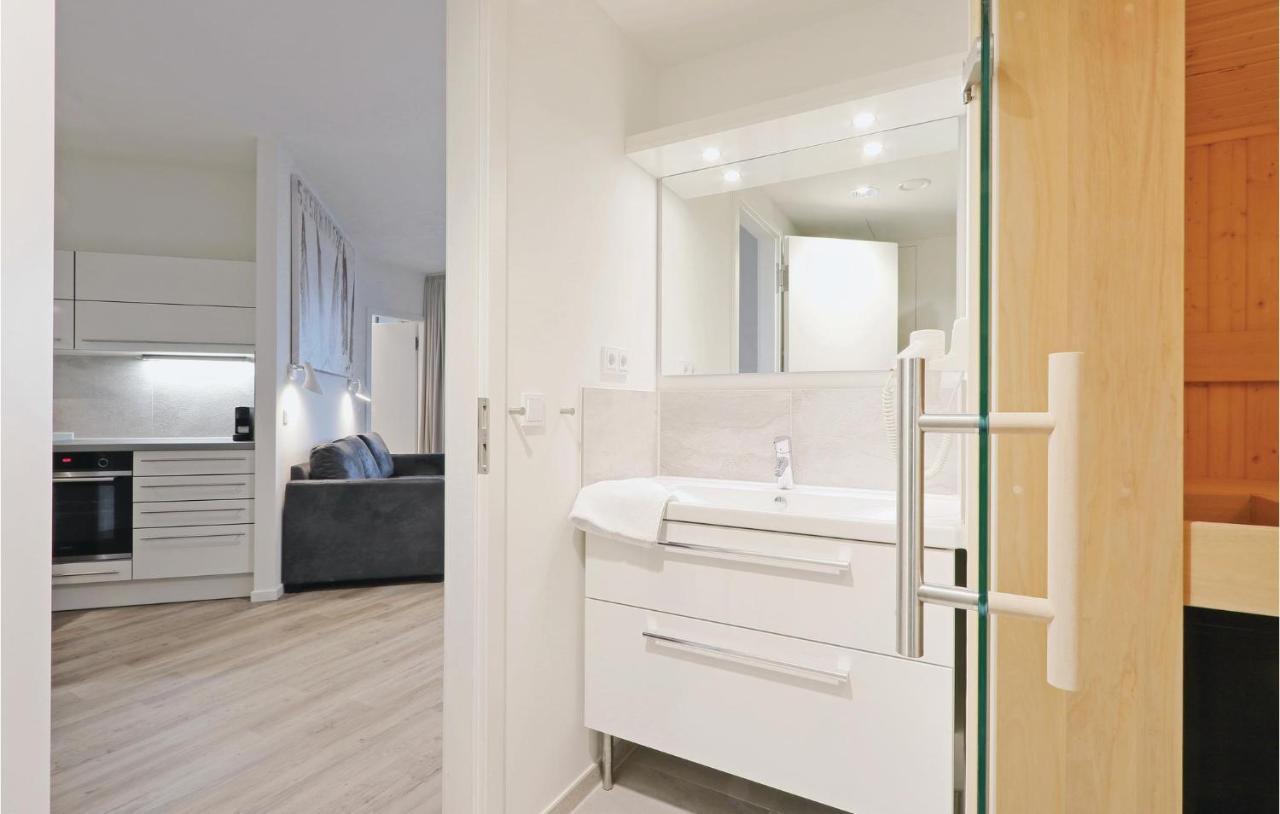 2 Bedroom Cozy Apartment In Luebeck Travemuende 外观 照片